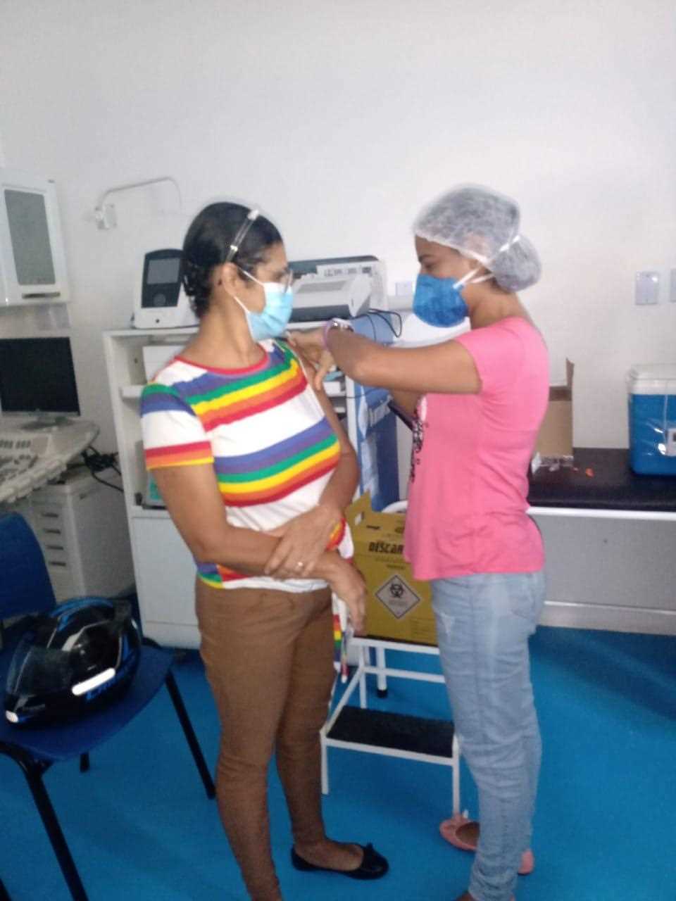 Camacã: Prefeitura começou a vacinar idosos contra o Covid-19